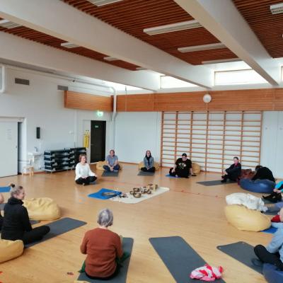 Äänimaljarentoutus